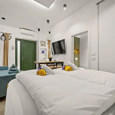 Cozy Leprin In Old Town Labin (Istria)